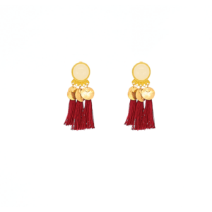 SURAT női bohém fülbevaló Arany lemezkékkel díszített bohókás, de egyidejűleg elegáns stekker zárral berakható bojtos fülbevaló. Hossza: 7 cm Színe: törtfehér,bordó, arany Anyaga: ötvözet, fonal, műgyanta