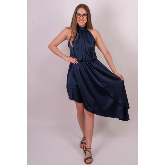 SISTERS POINT női elegáns ruha, kellemes sötétkék színvilággal, NALDO-DR modell