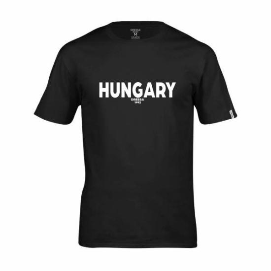Dressa Hungary feliratos környakú rövid ujjú pamut póló - fekete