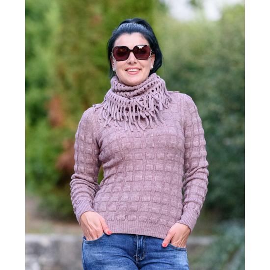 Kötött önmagában kockamintás rózsaszín pulóver sállal (M/L-L/XL)